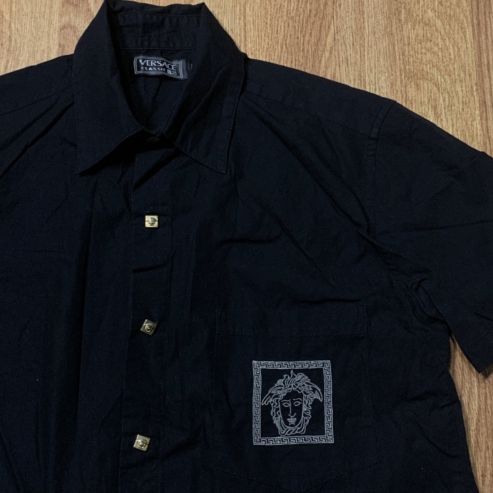 Versace Classic V2 men’s size medium black shirt sleeve button up